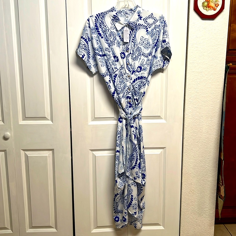 Made with Love White Blue Floral Box Top Ruching Front Maxi Dress Size XXL NWT